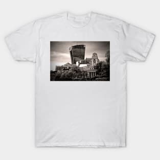 20 Fenchurch Street Trinity House London T-Shirt